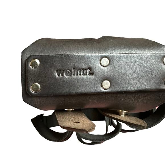 WALNUT Leather Studio Black Leather 6 Pack Beer Bicycle Carrier Masonite - Picture 4 of 9